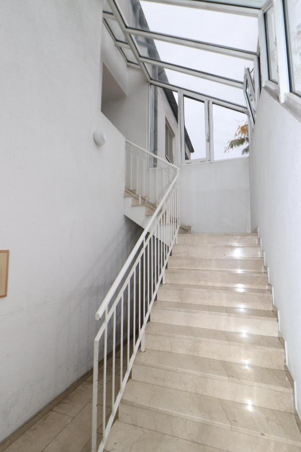 Bacchus - Helles Und Geraeumiges Appartement Am Rande Von Майнц Экстерьер фото